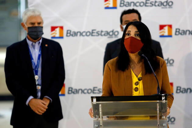 Santiago 26 February 2021 The Minister of Social Development, Karla Rubilar, and the President of BancoEstado, Ricardo de Tezanos, announce the payment of the IFE Covid and Bono Covid for February, which will benefit 2.4 million households Marcelo Hernandez Aton Chile, Santiago Chile Aton 490991 Copyright: MARCELOxHERNANDEZ ATONxCHILE