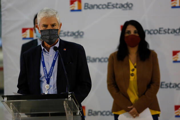 Santiago 26 February 2021 The Minister of Social Development, Karla Rubilar, and the President of BancoEstado, Ricardo de Tezanos, announce the payment of the IFE Covid and Bono Covid for February, which will benefit 2.4 million households Marcelo Hernandez Aton Chile, Santiago Chile Aton 490995 Copyright: MARCELOxHERNANDEZ ATONxCHILE