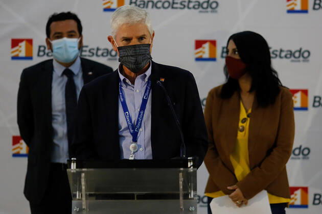 Santiago 26 February 2021 The Minister of Social Development, Karla Rubilar, and the President of BancoEstado, Ricardo de Tezanos, announce the payment of the IFE Covid and Bono Covid for February, which will benefit 2.4 million households Marcelo Hernandez Aton Chile, Santiago Chile Aton 490997 Copyright: MARCELOxHERNANDEZ ATONxCHILE