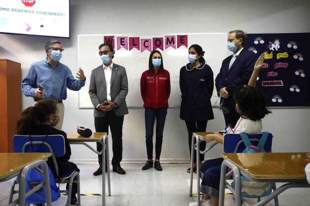 Santiago 26 February 2021 The Minister of Education, Raul Figueroa, together with the SEREMI of Health RM, Paula Labra and the Mayor Las Condes, Joaquin Lavin, delivers recommendations before the return to classes next week, at the Las Condes School Javier Salvo Aton Chile, Santiago Chile Aton 491011 Copyright: JAVIERxSALVO ATONCHILE