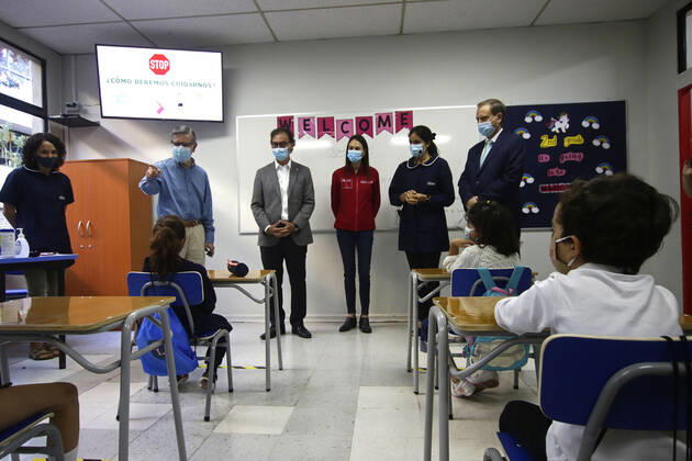 Santiago 26 February 2021 The Minister of Education, Raul Figueroa, together with the SEREMI of Health RM, Paula Labra and the Mayor Las Condes, Joaquin Lavin, delivers recommendations before the return to classes next week, at the Las Condes School Javier Salvo Aton Chile, Santiago Chile Aton 491012 Copyright: JAVIERxSALVO ATONCHILE
