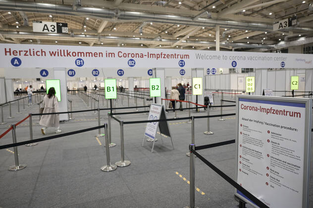 GERMANY, corona virus GERMANY, Hamburg, corona pandemic, largest vaccination center in Germany, for daily max 7000 people