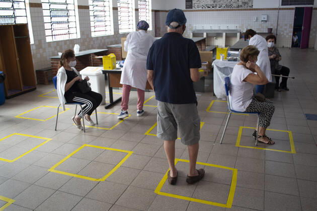 Vaccination of elderly people over 80 years old in Sao Paulo. Vaccination of elderly people over 80 years old in Sao Paulo. March 1, 2021, Sao Paulo, Brazil: Vaccination against Covid-19 of elderly people aged over 80 at UBS HUMAITA (Basic Health Unit) in Bela Vista, Sao Paulo, which uses the EMEF CELSO LEITE RIBEIRO FILHO school next to the unit as a vaccination site in Sao Paulo. Vaccination of elderly people over 80 years old in Sao Paulo.  Copyright: xLecoxVianax