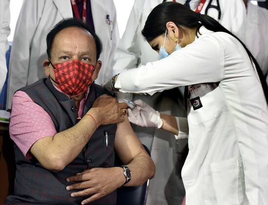 NEW DELHI, INDIA - MARCH 2: Union Minister of Health & Family Welfare, Dr Harsh Vardhan, with his wife Nutan Goel take the first dose of COVID19 vaccine at Delhi Heart and Lung Institute panchkuian Road on March 2, 2021 in New Delhi, India. (Photo by Sonu Mehta Hindustan Times) Union Health Minister Harsh Vardhan Take First Dose Of Covid 19 Vaccine