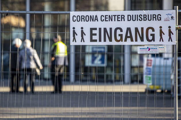 02.03.2021 , DU Duisburg , Corona Center Duisburg im TAM Theater am Marientor an der Plessingstraße , Testcentrum und Impfzentrum der Stadt Duisburg.