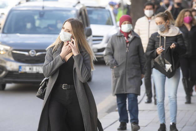 People wearing face masks walk on a street in Ankara, Turkey, on march 2, 2021. Turkey has confirmed 28,706 deaths and 2,723,316 positive cases of the coronavirus infection in the country. (Abdurrahman Antakyali Depo Photos) Copyright: AbdurrahmanxAntakyalix-xDepoxPho 17052908