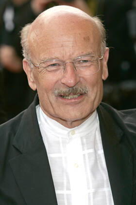 Volker Schlöndorff bei der Premiere des Kinofilms A Mighty Heart Ein mutiger Weg auf dem Festival de Cannes 2007 60. Internationale Filmfestspiele von Cannes im Palais des Festivals. Cannes, 21.05.2007