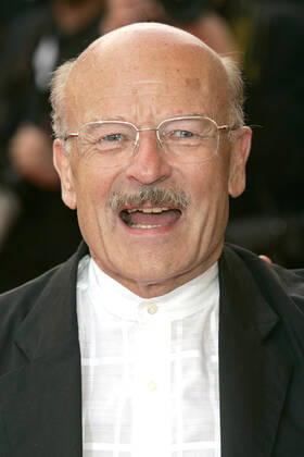Volker Schlöndorff bei der Premiere des Kinofilms A Mighty Heart Ein mutiger Weg auf dem Festival de Cannes 2007 60. Internationale Filmfestspiele von Cannes im Palais des Festivals. Cannes, 21.05.2007