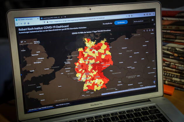 Coronavirus in Deutschland - Covid-19-Dashboard des Robert Koch-Institut 04.03.2021: Robert Koch-Institut: 7-Tage-Inzidenz 64,7. 7-Tage-Fallzahl 53.770. COVID-19-Fälle 2.471.942. Zugang um 11.912 gegenüber dem Vortag. COVID-19-Todesfälle 71.240. Zugang um 359 gegenüber dem Vortag.