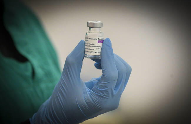 Inauguration of the new anti Covid vaccine center - 19 at Termini station in the photo vaccination with the AstraZeneca vaccine of health personnel Editorial Usage Only  Copyright: xSTEFANOxCAROFEIx xIPAx