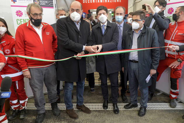 Inauguration of the new anti Covid vaccine center - 19 at Termini station in the photo Francesco Rocca Nicola ZIngaretti Roberto SPeranza Angelo Tanese Alessio D Amato cut the ribbon Editorial Usage Only  Copyright: xSTEFANOxCAROFEIx xIPAx