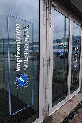 Impfzentrum Mittelthüringen 08.03.2021 , Erfurt, Messehalle, hier wird am Mittwoch, dem 10.03.2021 das Impfzentrum Mittelthüringen eröffnet