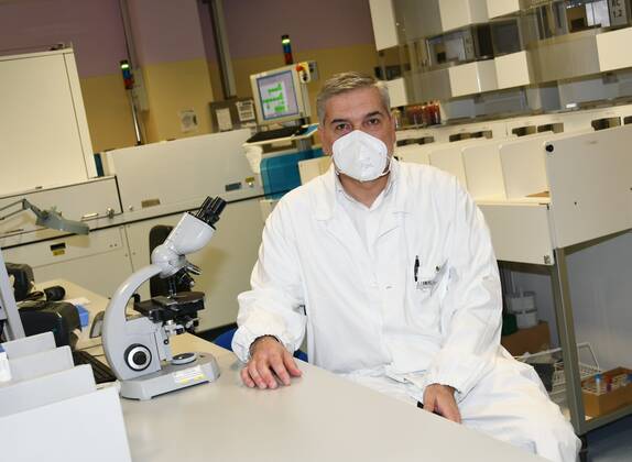 Varese, Italy ASST Sette Laghi Research procedure in the microbiology laboratory led by Prof. Fabrizio Maggi and his team during the reconstruction of the new virus genome with the sequencing of the entire instrumental of the entire spike protein, the part of the Sars CoV- 2 In the photo: Prof. Fabrizio Maggi  Copyright: xNickxZonnax xIPAx xNickxZonnax