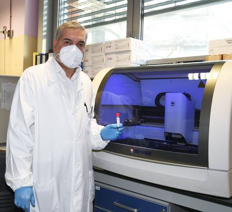 Varese, Italy ASST Sette Laghi Research procedure in the microbiology laboratory led by Prof. Fabrizio Maggi and his team during the reconstruction of the new virus genome with the sequencing of the entire instrumental of the entire spike protein, the part of the Sars CoV- 2 In the photo: Prof. Fabrizio Maggi  Copyright: xNickxZonnax xIPAx xNickxZonnax