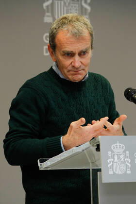 The director of the Center for Coordination of Alerts and Health Emergencies (CCAES), Fernando Simon, gives a conference on the monitoring of the pandemic by COVID-19, at the Ministry of Health, in Madrid (Spain), on March 8, 2021. The appearance takes place during the International Women s Day, marked this year by the prohibition of the claims in Madrid and absence of large mobilizations in the rest of Spain, as in previous years, which have been replaced by concentrations in the street with capacity restrictions or security protocols against the coronavirus. 08 MARCH 2021;FERNANDO SIMON;COVID-19;PANDEMIC;EPIDEMIC;DISEASE;VIRUS;CORONAVIRUS LagenciaEP PRESS O.BARROSO.POOL 03 08 2021 MADRID MADRID Spain Copyright: xLagenciaEPxPRESS O.BARROSO.POOLx 3597733