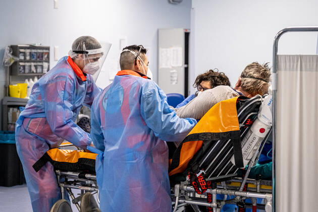 Coronavirus in Italien, Erhötes Patientenaufkommen im Niguarda Krankenhaus in Mailand Milan - Third wave of Covid-19 - Niguarda Hospital. Doctors, nurses, health personnel. COVID First Aid Editorial Usage Only  Copyright: xMarcoxPassarox xIPAx