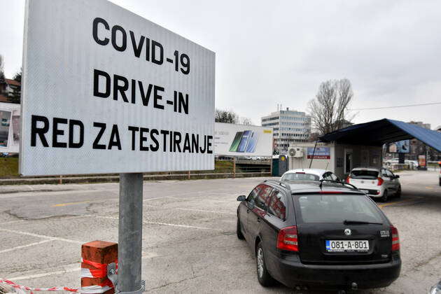 (210309) -- SARAJEVO, March 9, 2021 -- People wait in cars for COVID-19 tests at a drive-thru testing station in Sarajevo, Bosnia and Herzegovina on March 9, 2021. (Photo by Xinhua) BOSNIA AND HERZEGOVINA-SARAJEVO-DRIVE-THRU COVID STATION NedimxGrabovica 