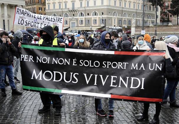Coronavirus in Italien, Protest von Angestellten im Sport-Sektor in Rom Foto IPP Fabio Cimaglia Roma 09 03 2021 emergenza coronavirus - covid 19 nella foto la manifestazione di protesta dei lavoratori del settore sport Roma 09 03 2021 - Manifestazione