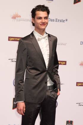 Jimi Blue Ochsenknecht beim Echo 2011 - dem Deutschen Musikpreis am Roten Teppich in der Messe Berlin am Funkturm. Es ist der 20. Echo. 20 Jahre Echo. Copyright: xEventpress Herrmannx