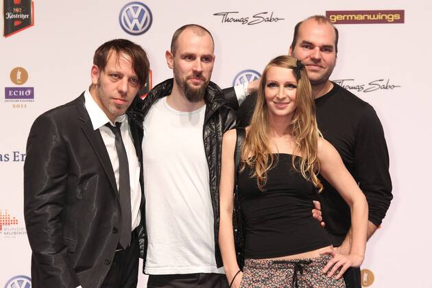 Guano Apes beim Echo 2011 - dem Deutschen Musikpreis am Roten Teppich in der Messe Berlin am Funkturm. Es ist der 20. Echo. 20 Jahre Echo. Copyright: xEventpress Herrmannx