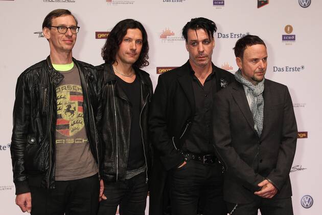 Ramstein beim Echo 2011 - dem Deutschen Musikpreis am Roten Teppich in der Messe Berlin am Funkturm. Es ist der 20. Echo. 20 Jahre Echo. Copyright: xEventpress Herrmannx