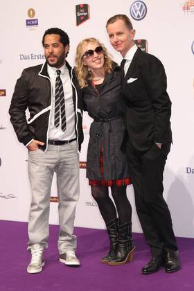 Adel Tawil, Annette Humpe und Max Raabe beim Echo 2011 - dem Deutschen Musikpreis am Roten Teppich in der Messe Berlin am Funkturm. Es ist der 20. Echo. 20 Jahre Echo. Copyright: xEventpress Herrmannx