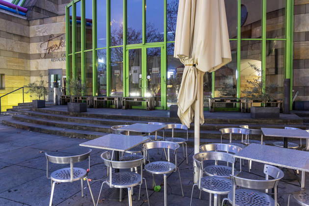 Restaurant Fresko in der Neuen Staatsgalerie. Geschlossen wegen der Corona-Pandemie. 09.03.2021: Deutschland, Baden-Württemberg, Stuttgart.
