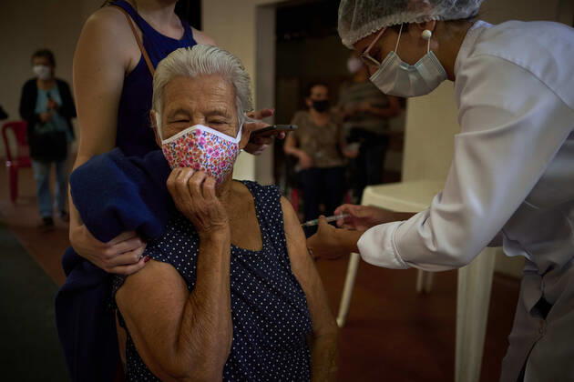 March 10, 2021, Franca, Sao Paulo, Brazil: Elderly between 85 and 89 years old receive the second dose of the vaccine against covid-19 in Franca, Sao Paulo, Brazil, on March 10, 2021. Franca Brazil - ZUMAv129 20210310_znp_v129_020 Copyright: xIgorxDoxValex