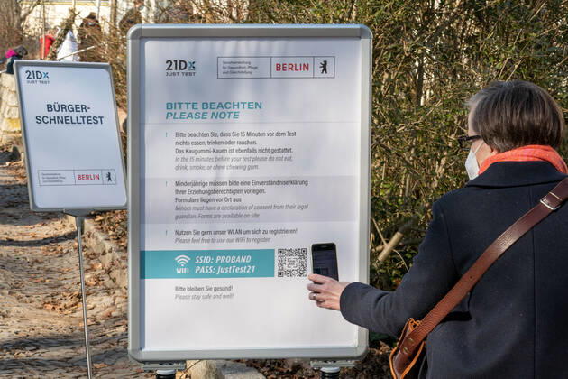 10.03.2021,Berlin,Deutschland,GER,Test Zentrum Bürger-Schnelltest in der Kurt-Weiß-Sporthalle in der Franzensbader Straße 16 Ortsteil Grunewald Bezirk Wilmersdorf.