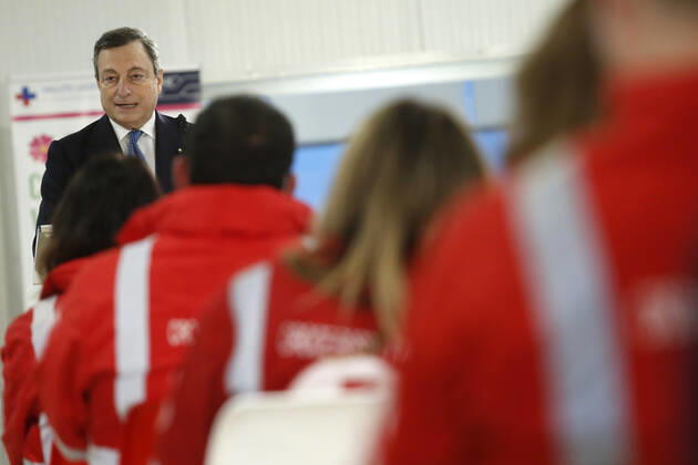 The Italian premier Mario Draghi visits the vaccination center of Fiumicino. Rome (Italy), March 12th 2021 Photo Samantha Zucchi Insidefoto SamanthaxZucchi