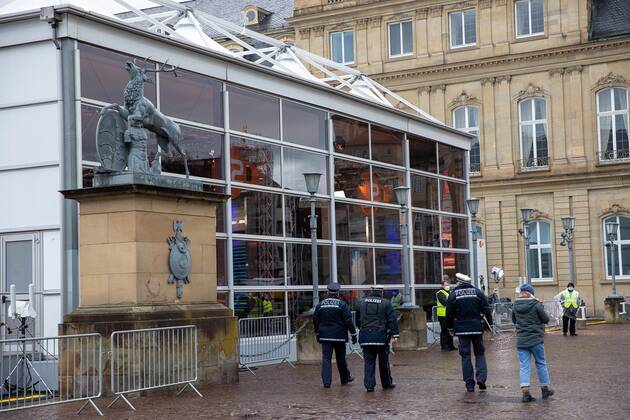 Stuttgart Themenbilder: Landtag von Baden-Wuerttemberg, Stuttgart, 14.03.2021, Themenbilder: Landtag von Baden-Wuerttemberg, Stuttgart, Polizei auf dem Stuttgarter Schlossplatz, ARD und ZDF Studio, 14.03.2021, Copyright: xEIBNER DROFITSCHx EP_ddh