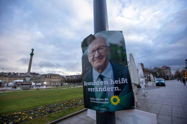 Stuttgart Themenbilder: Landtag von Baden-Wuerttemberg, Stuttgart, 14.03.2021, Themenbilder: Landtag von Baden-Wuerttemberg, Stuttgart, Plakat, Kretschmann, Koenigstrasse, 14.03.2021, Copyright: xEIBNER DROFITSCHx EP_ddh