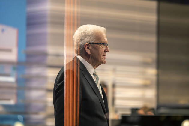 LTWBW21. Landtagswahl Baden-Württemberg. Winfried KRETSCHMANN (Grüne, Ministerpräsident) im SWR-Fernsehstudio. 14.03.2021: Deutschland, Baden-Württemberg, Stuttgart.