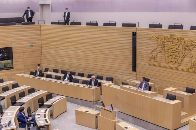 LTWBW21. Landtagswahl Baden-Württemberg. Pressekonferenz der Spitzenkandidaten. Von links Andreas STOCH (SPD-Spitzenkandidat MdL, Vorsitzender der SPD-Landtagsfraktion), Hans-Ulrich RÜLKE (MdL, Vorsitzender der FDP DVP-Landtagsfraktion Ba-Wü.), Winfried KRETSCHMANN (Grüne, Ministerpräsident). 14.03.2021: Deutschland, Baden-Württemberg, Stuttgart.