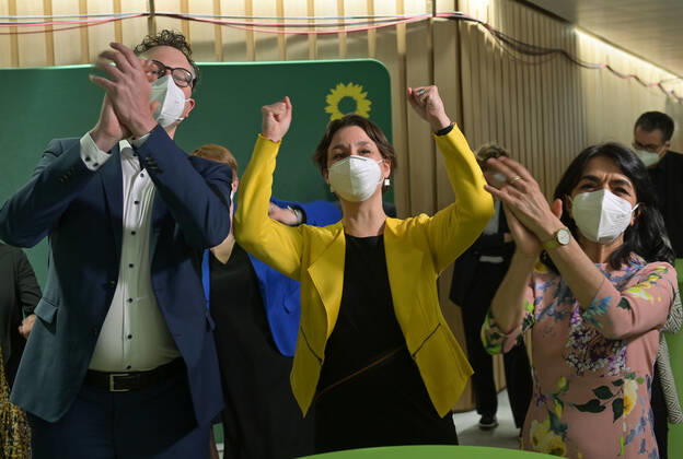 Landtagswahlen 2021 Baden Württemberg Wahlveranstaltung im Landtag von Baden-Württemberg in der Landeshauptstadt Stuttgart. Die Grüne Landtagsfraktion ist in Feier Laune. Stuttgart Landtag von Baden-Württemberg Baden-Württemberg Germany Copyright: xLeifxPiechowskix