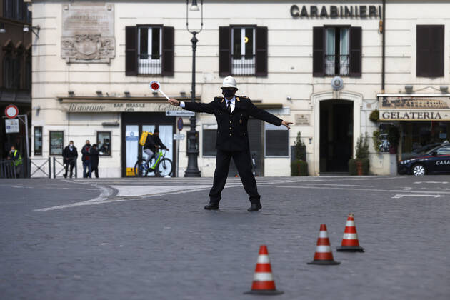 Rome, March 15, 2021. Checks and checkpoints during the first day of lockdown due to the Covid-19 epidemic Editorial Usage Only  Copyright: xVincenzoxLivierix xIPAx