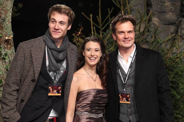 Max Felder, Annina Braunmiller und Johannes Raspe ( Deutsche Stimmen des Films Jacob, Bella und Erward ) bei der Deutschlandpremiere von BREAKING DAWN Ð BISS ZUM ENDE DER NACHT ( Teil 1 ) im CineStar SonyCenter in Berlin. Copyright: xEventpressxHerrmannx