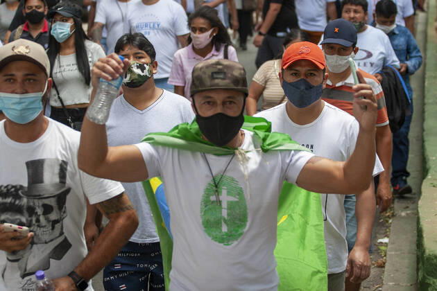 Coronavirus in Brasilien, Proteste gegen die Corona-Maßnahmen in Sao Paulo Protest Outside Joao Doria (INT) Protest Outside Joao Doria. March 15, 2021, Sao Paulo, Brazil: A group of traders marched along Avenida Sao Luiz and Viaduto Jacarei, this Monday afternoon (15). With Commerce closed in the central region of Sao Paulo, on the morning of this Monday, the 15th, the day of the beginning of the emergency phase decreed by the state government. As of this Monday, 15, more restrictive rules to combat the coronavirus pandemic (covid-19) come into force. During the red phase, only those services considered essential. Trade and non-essential services must remain closed, as well as shopping centers, galleries. Local consumption is not allowed in restaurants, only deliveries. In addition, the restriction from 8:00 pm to Copyright: xLecoxVianax