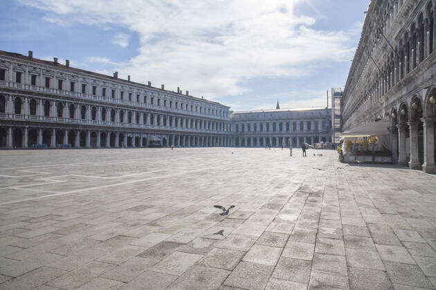 Coronavirus in Italien, Harter Lockdown in Venedig Piazza San Marco area during Venice in the Red Zone, News in Venice, Italy, March 15, 2021 Editorial Usage Only  Copyright: xLiveMedia SimonexPiccirillix xIPAx
