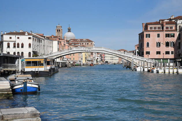Coronavirus in Italien, Harter Lockdown in Venedig Ponte degli Scalzi during Venice in the Red Zone, News in Venice, Italy, March 15, 2021 Editorial Usage Only  Copyright: xLiveMedia SimonexPiccirillix xIPAx