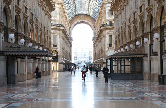 Coronavirus in Italien, Lockdown in Mailand foto ipp clemente marmorino- milano 15 03 2021- coronavirus covid 19 - zona rossa - centro semideserto - galleria vittorio emanuele - coronavirus covid 19 - zona ross
