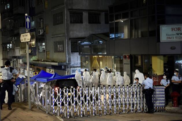 March 15, 2021, Hongkong, Hongkong, China: Another 4 buildings are blocked and all citizens have to take the COVID-19 nucleic acid testing in Hongkong,China on 15th March, 2021. Hongkong China  - ZUMAt151 20210315_zia_t151_013 Copyright: xTpgx