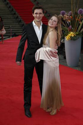Maximilian Hornung und Katharina Weigert auf dem Roten Teppich bei der Verleihung des ECHO Klassik 2012 im Konzerthaus Berlin auf dem Gendarmenmarkt im Herzen Berlins. Copyright: xEventpressxHerrRax
