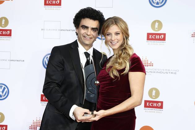 Nina Eichinger und Rolando Villazon auf dem Roten Teppich bei der Verleihung des ECHO Klassik 2012 im Konzerthaus Berlin auf dem Gendarmenmarkt im Herzen Berlins. Copyright: xEventpressxHerrRax