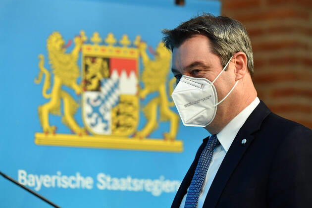 Markus SOEDER (Ministerpraesident Bayern und CSU Vorsitzender) mit FFP2 Mundschutz,Maske. Einzelbild,angeschnittenes Einzelmotiv,Portraet,Portrait,Porträt. Pressekonferenz der Bayerischen Staatsregierung nach Kabinettssitzung am 16.03.2021 im Prinz Carl Palais in Muenchen.
