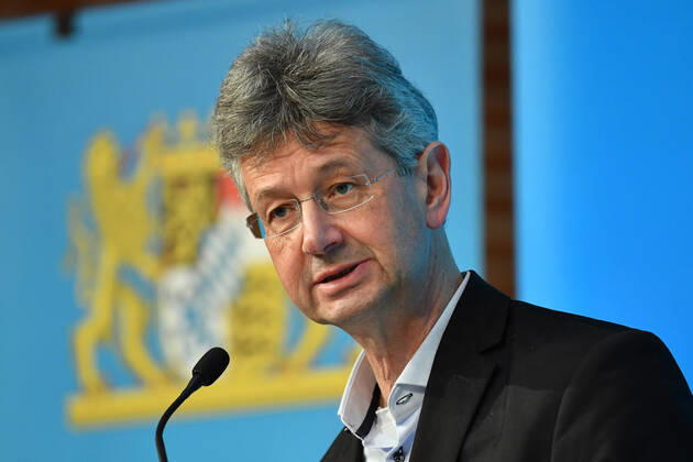 Michael PIAZOLO (Freie Waehler,Kultusminister Bayern). Einzelbild,angeschnittenes Einzelmotiv,Portraet,Portrait,Porträt. Pressekonferenz der Bayerischen Staatsregierung nach Kabinettssitzung am 16.03.2021 im Prinz Carl Palais in Muenchen.