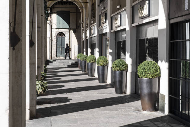 Coronavirus in Italien, Lockdown in Brescia March 16, 2021, Brescia, Brescia, Italy: Brescia in red zone empty piazza Loggia due the new rules against covid pandemic Brescia Italy - ZUMAb205 20210316_zip_b205_002 Copyright: xMatteoxBiattax