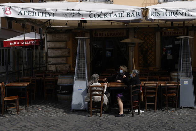 Rome, 17 March 2021. Empty streets and squares during the lockdown to combat the Covid-19 epidemic. In the photo Field of flowers Editorial Usage Only  Copyright: xVincenzoxLivierix xIPAx