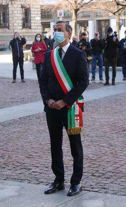Coronavirus in Italien, Bürgermeister Giuseppe Sala bei Gedenken an Corona-Tote in Mailand foto ipp clemente marmorino milano 18 03 2021 Giornata nazionale in memoria delle vittime dell epidemia di Coronavirus nella foto il sindaco giuseppe sala durante il minuto di silenzio per la commemorazione per le vittime coronavirus covid 19 sindaco giuseppe sala alla comme