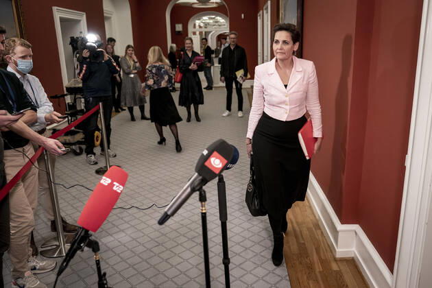 Coronavirus in Dänemark, Minister beraten über Lockerungen der Corona-Maßnahmen Pia Olsen Dyhr (SF) ankommer til moede i Statsministeriet om en yderligere genaabning af landet, paa Christiansborg torsdag den 18. marts 2021.. , Copenhagen Denmark Copyright: RitzauxScanpix MadsxClausxRasmussenx cop103 spdk20210318-183620-L